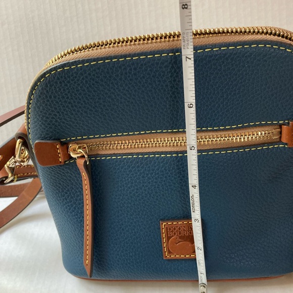 Dooney & Bourke domed Blue and Tan Crossbody Bag - Picture 3 of 9